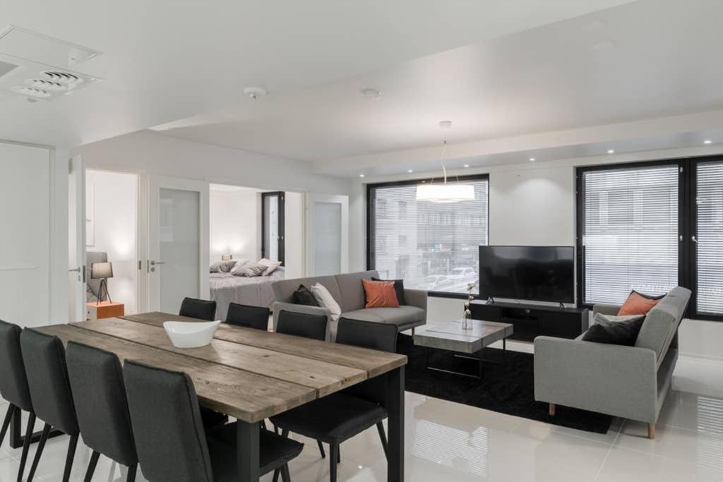Sleek And Spacious 3 Bedroom Apartment In City Centre Helsinki Zewnętrze zdjęcie