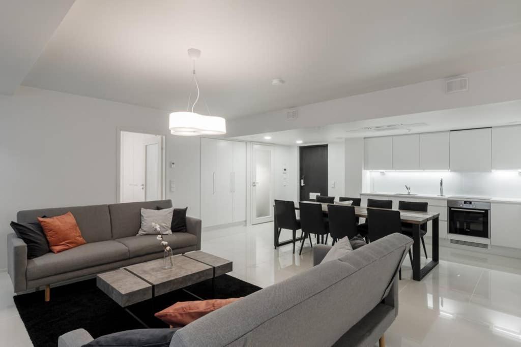 Sleek And Spacious 3 Bedroom Apartment In City Centre Helsinki Zewnętrze zdjęcie